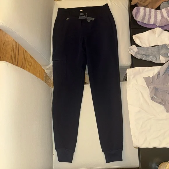 FIGS Navy Joggers XXS - Picture 2 of 7